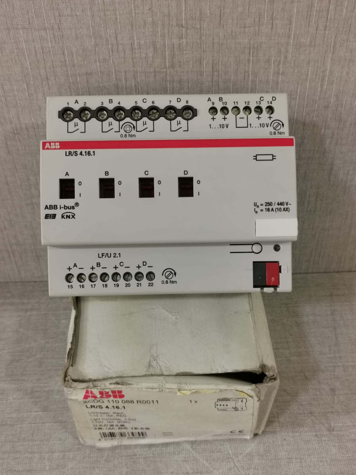 ABB 2CDG 110 088 R0011 LR/S 4.16.1 LIGHT CONTROLLER