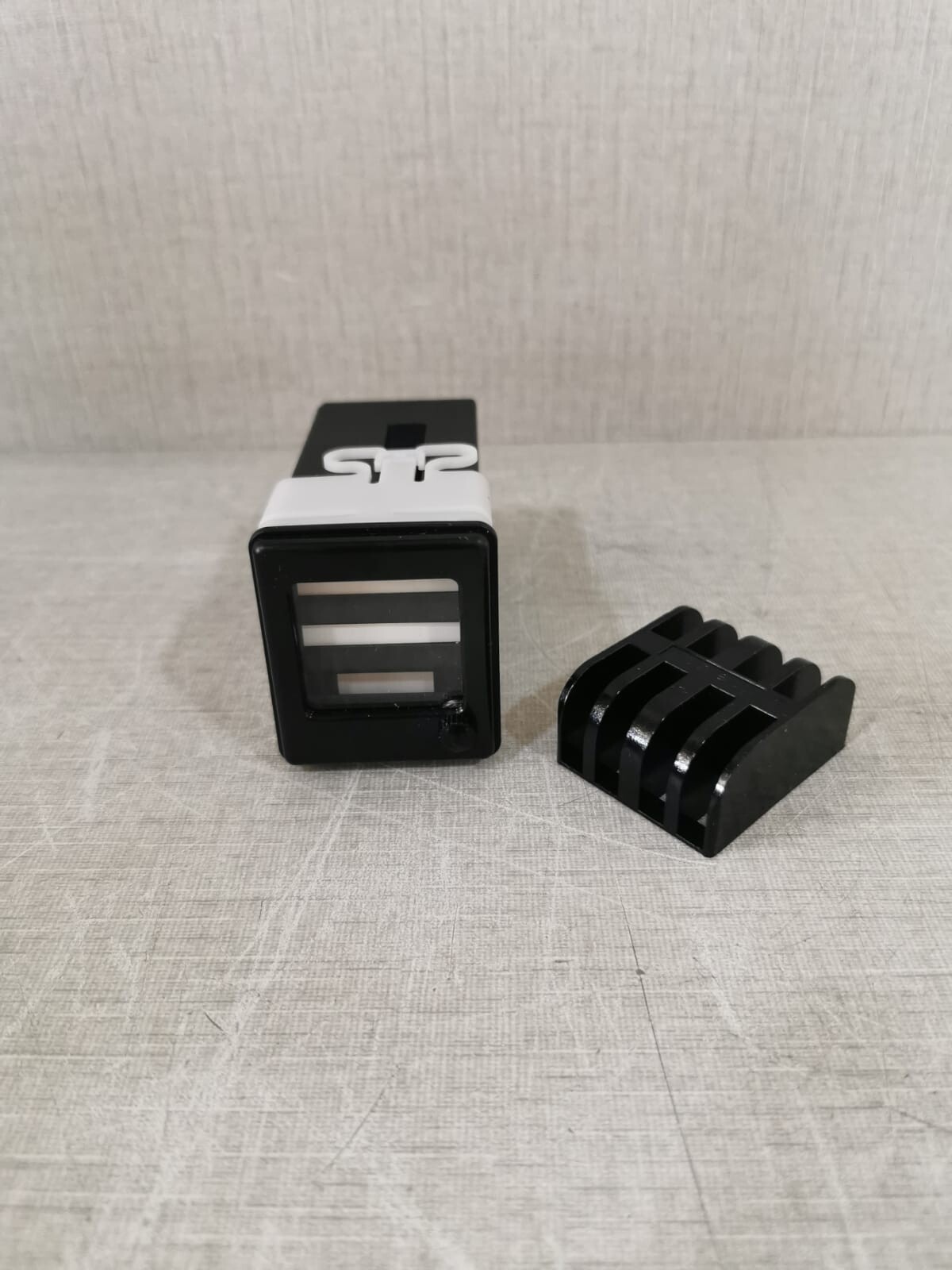 Phoenix Contact MR21 Phoenix Contact MR21 Drop Indicator/Annunciator Relays 5