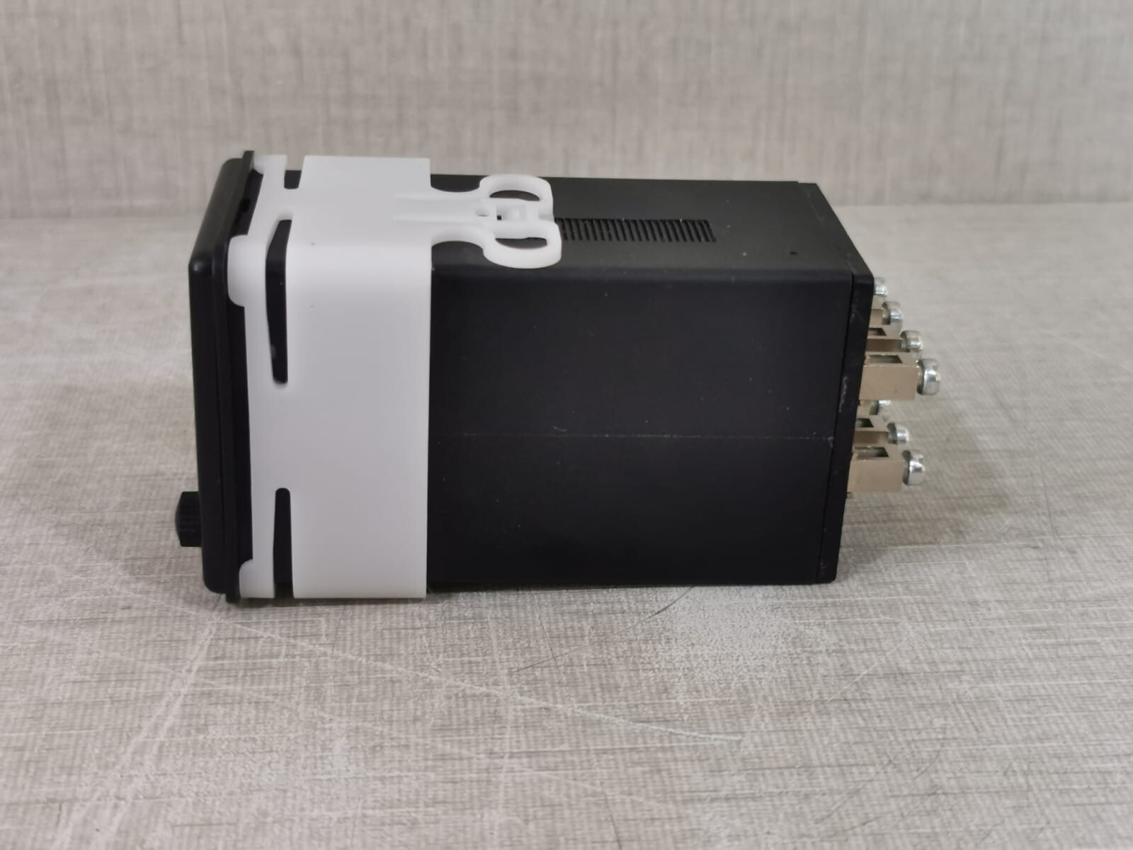 Phoenix Contact MR21 Phoenix Contact MR21 Drop Indicator/Annunciator Relays 6