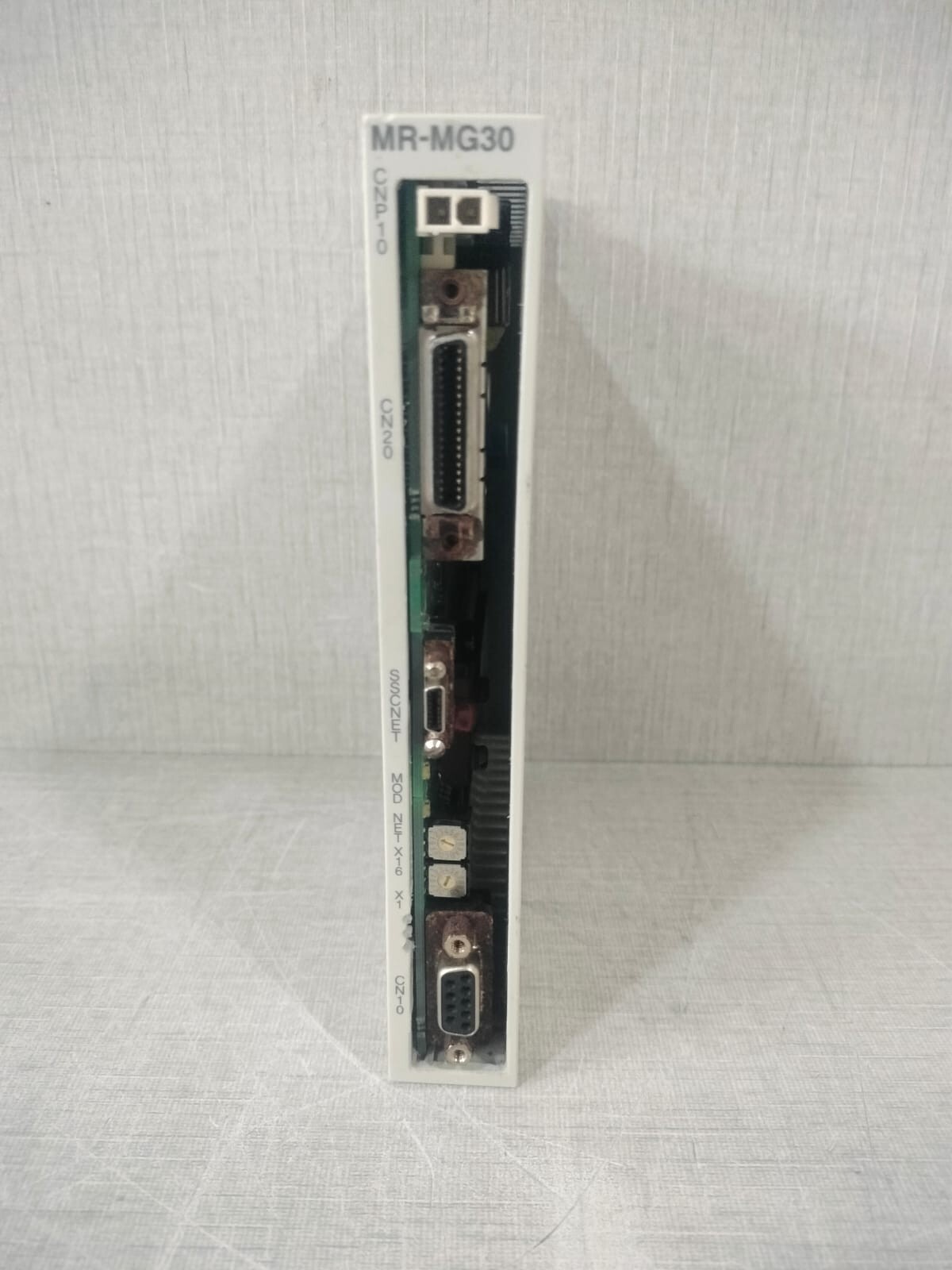 MITSUBISHI MR-MG30 SERVO DRIVE - WITH RUSTY PARTS