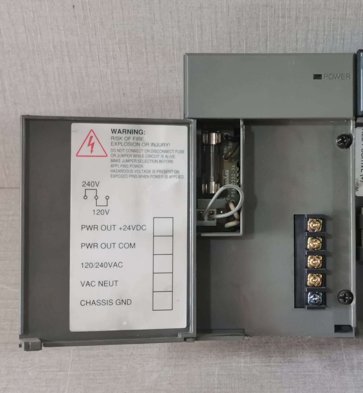 Rockwell Automation 1746-P2 Allen Bradley 1746-P2 SLC 500 Ser. C Power Supply & 1746-A7, 7-Slot Rack Ser. B 5