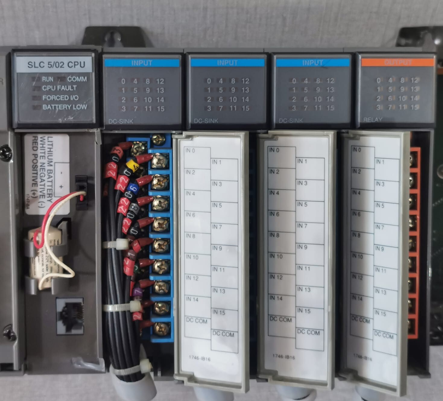 Rockwell Automation 1746-P2 Allen Bradley 1746-P2 SLC 500 Ser. C Power Supply & 1746-A7, 7-Slot Rack Ser. B 7