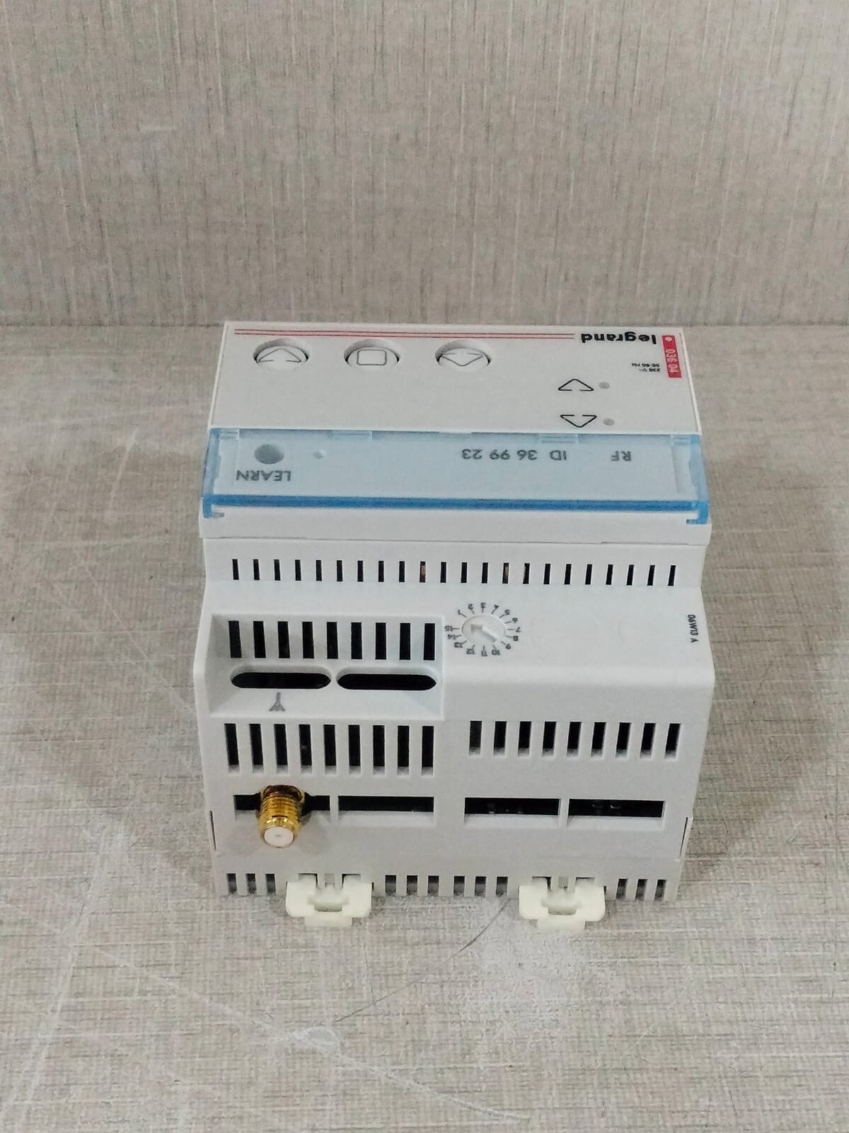 Legrand 50-60-HZ LEGRAND 036 04 INTERFACE IN ONE 230V- 50-60-Hz 10