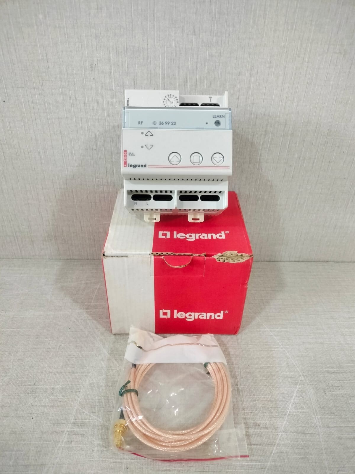 LEGRAND 036 04 INTERFACE IN ONE 230V- 50-60-Hz