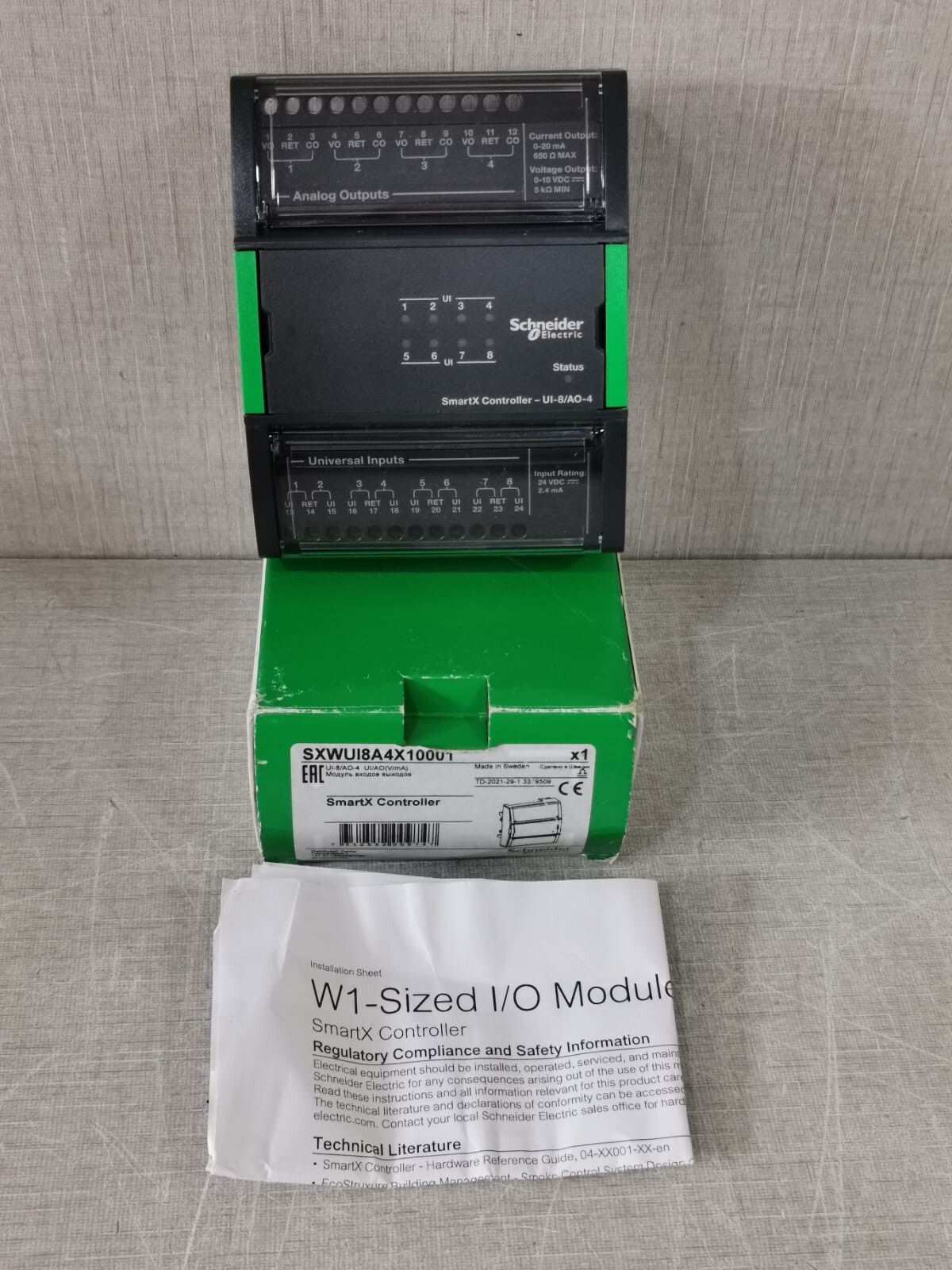 SCHNEIDER ELECTRIC UI-8/AO-4 SMARTX CONTROLLER SXWUI8A4X10001