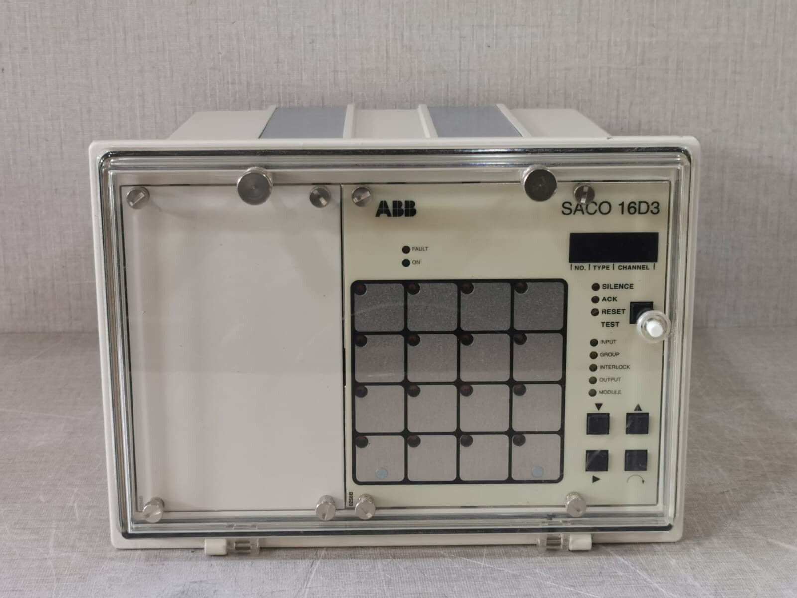 ABB SACO 16D3-AA ABB SACO 16D3-AA /RS 811 163-AA REV.R DIGITAL ANNUNCIATOR UNIT 2