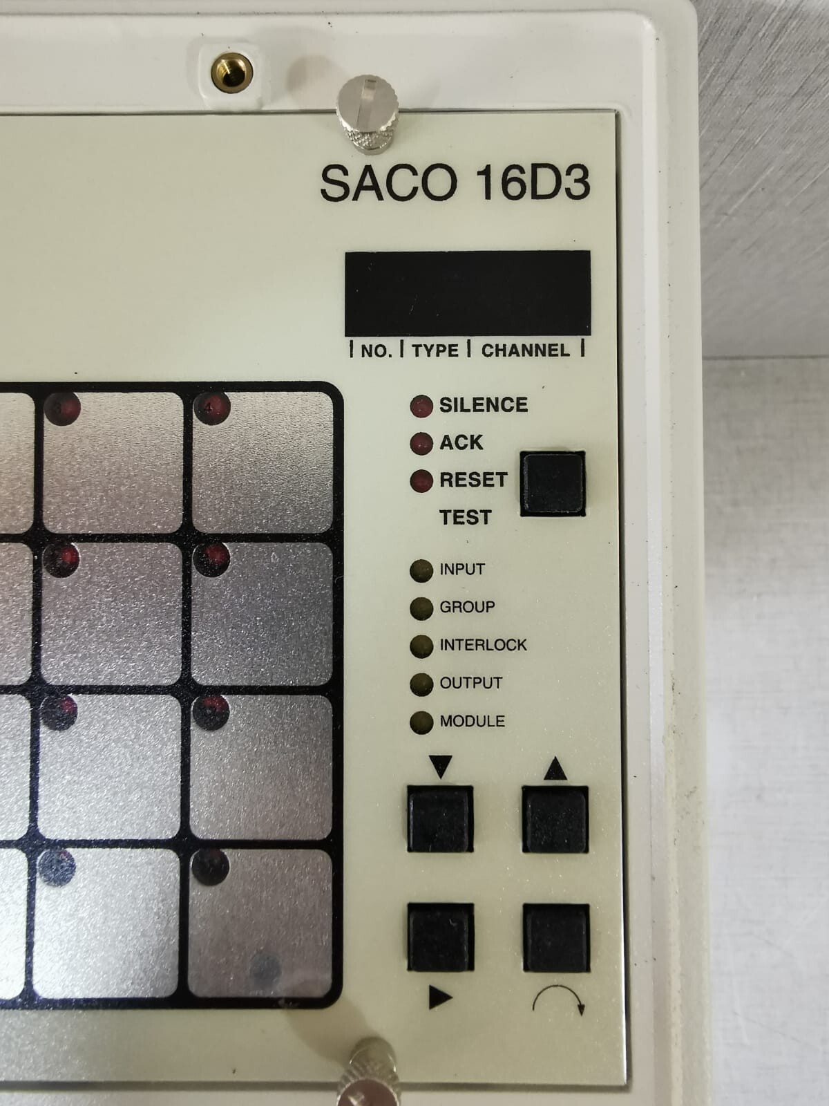 ABB SACO 16D3-AA ABB SACO 16D3-AA /RS 811 163-AA REV.R DIGITAL ANNUNCIATOR UNIT 4
