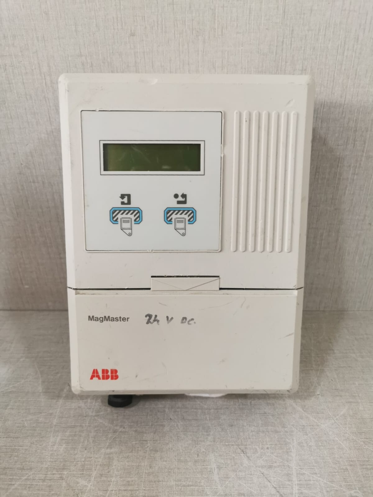 ABB Magmaster MF/E000000000005ER3301111 FlowMeter 11-40VDC