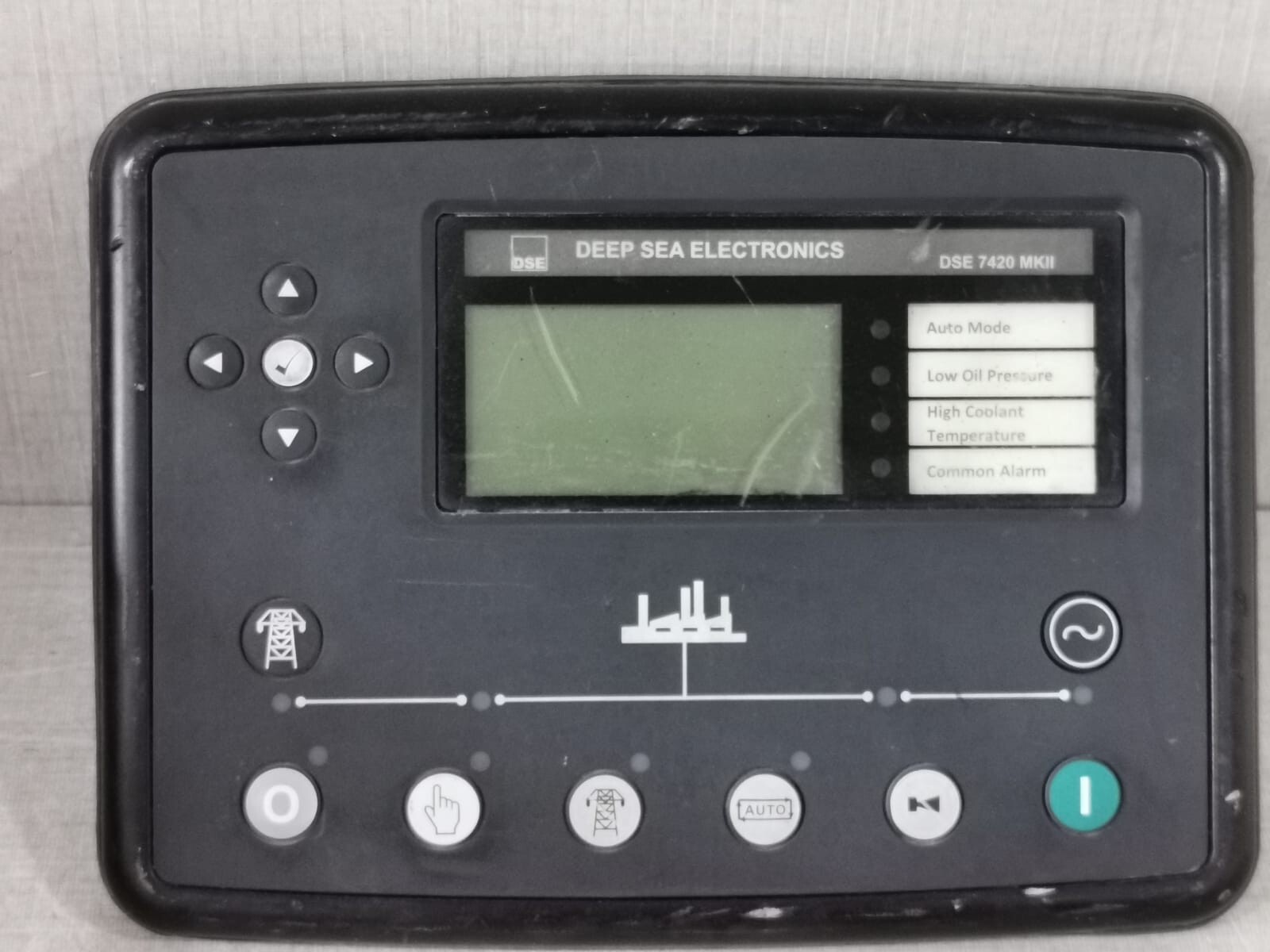 Deep Sea Electronics 7420 MKII AMF Deep Sea Electronics DSE 7420 MKII AMF Engine Generator Controller with Damaged 3