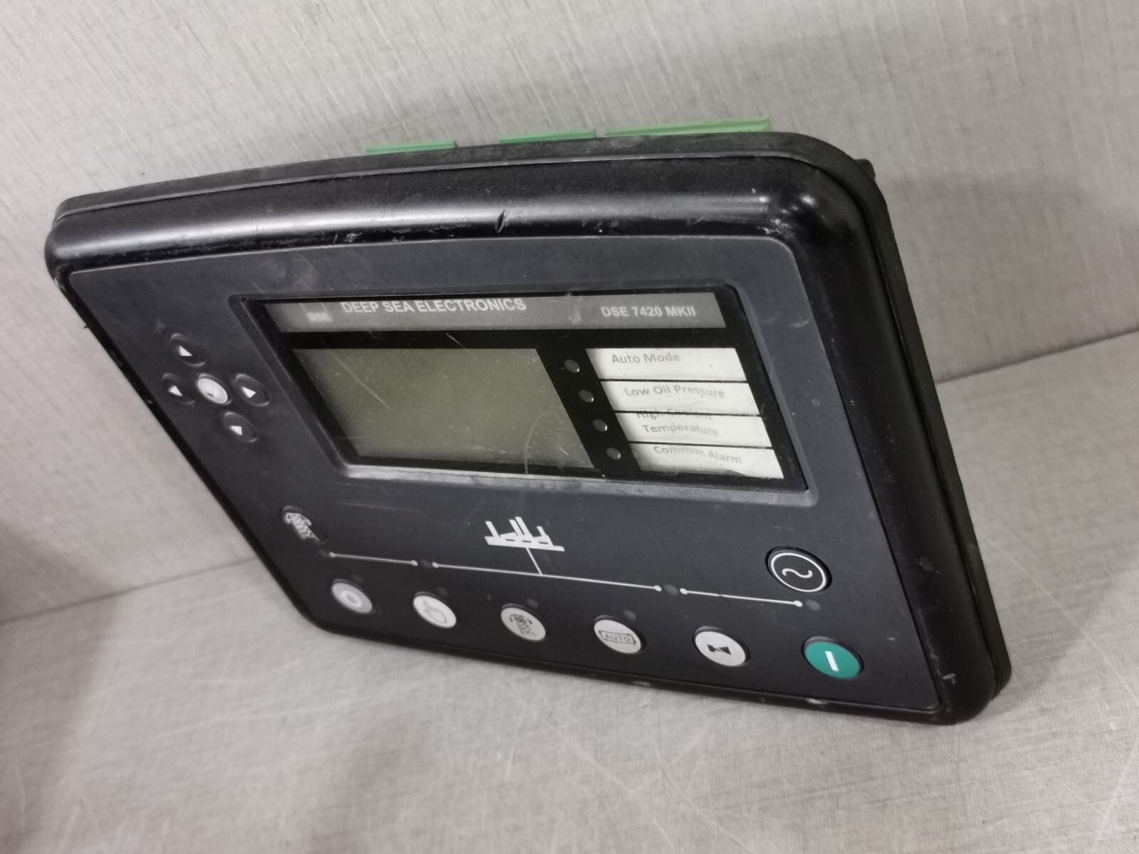 Deep Sea Electronics 7420 MKII AMF Deep Sea Electronics DSE 7420 MKII AMF Engine Generator Controller with Damaged 9