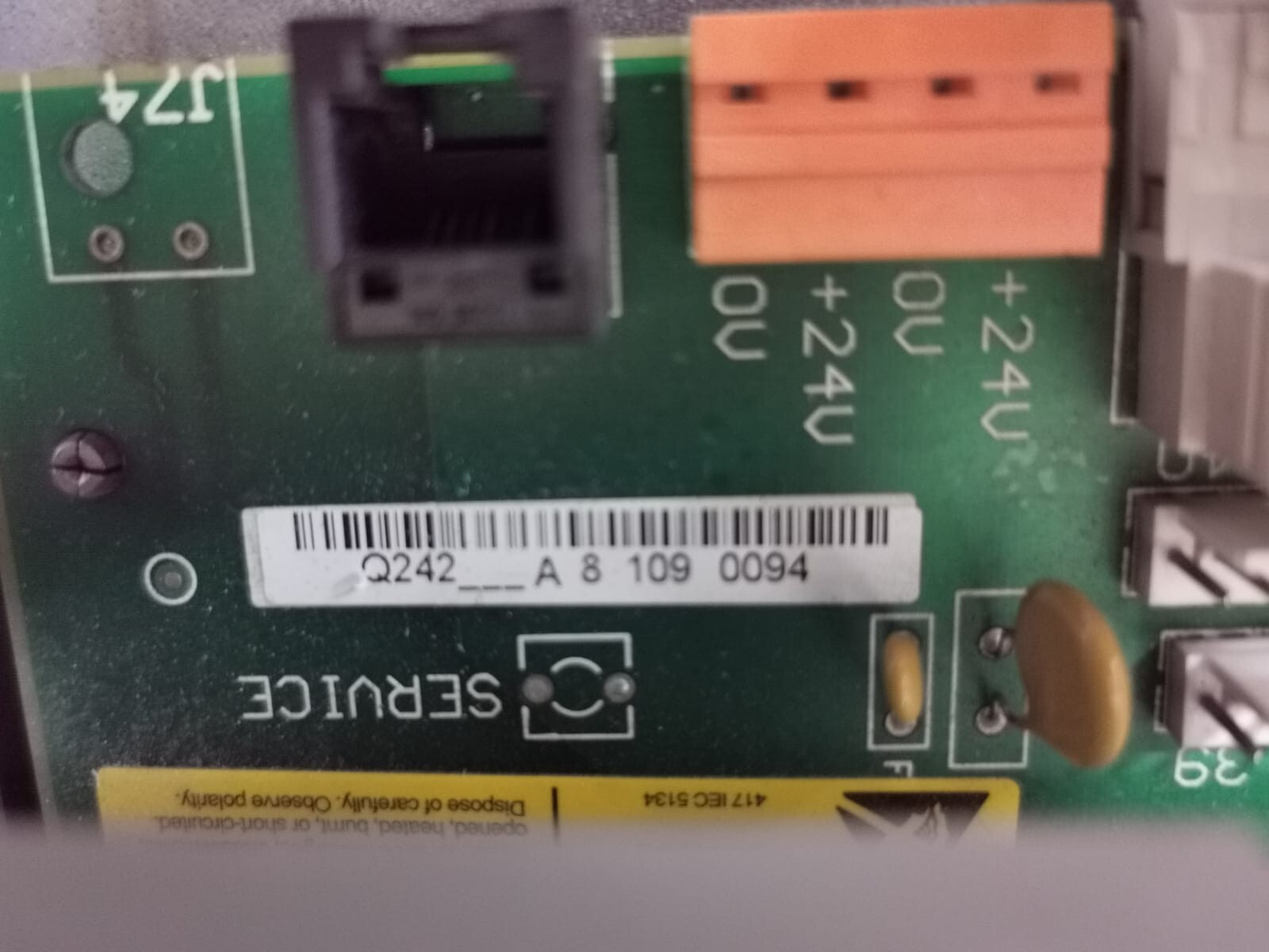 Trend IQ242/UNB/DP/230VAC TREND IQ241 / IQ242/UNB/DP/230VAC CONTROLLER 3