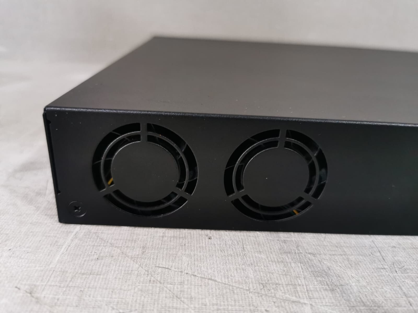 Brocade ICX7250- 24P BROCADE ICX7250- 24P RUCKUS WIRELESS 10