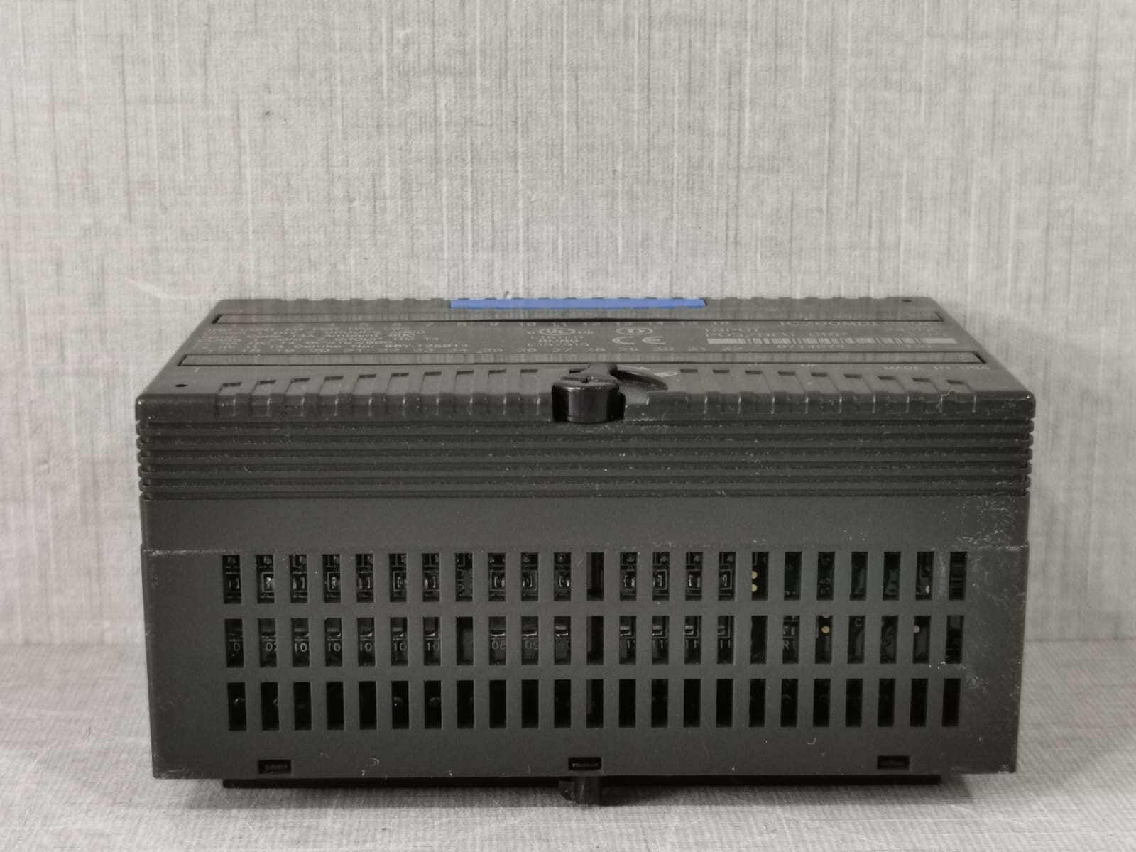 GE Fanuc IC200MDL650C GE FANUC IC200MDL650C VERSAMAX DISCRETE INPUT MODULE 3