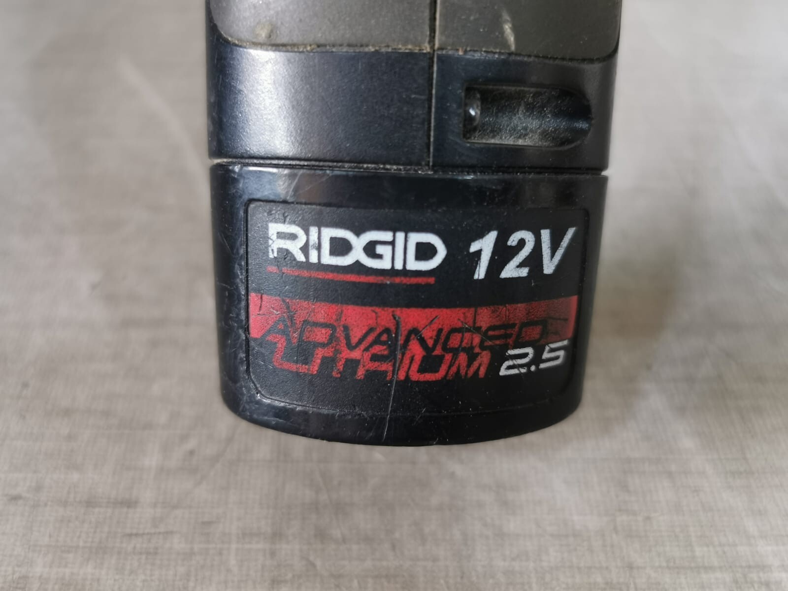 RIDGID MICRO CA-350 ONLY ACCESSORIES IN THE PHOTOS ARE INCLUDED 10