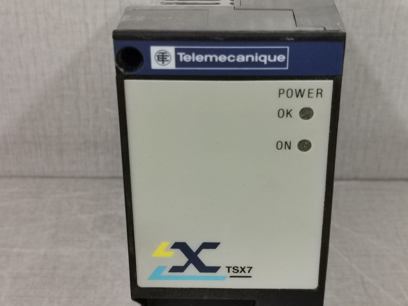 Telemecanique TSXSUP61 TELEMECANIQUE TSX7 POWER SUPPLY TSXSUP61 2