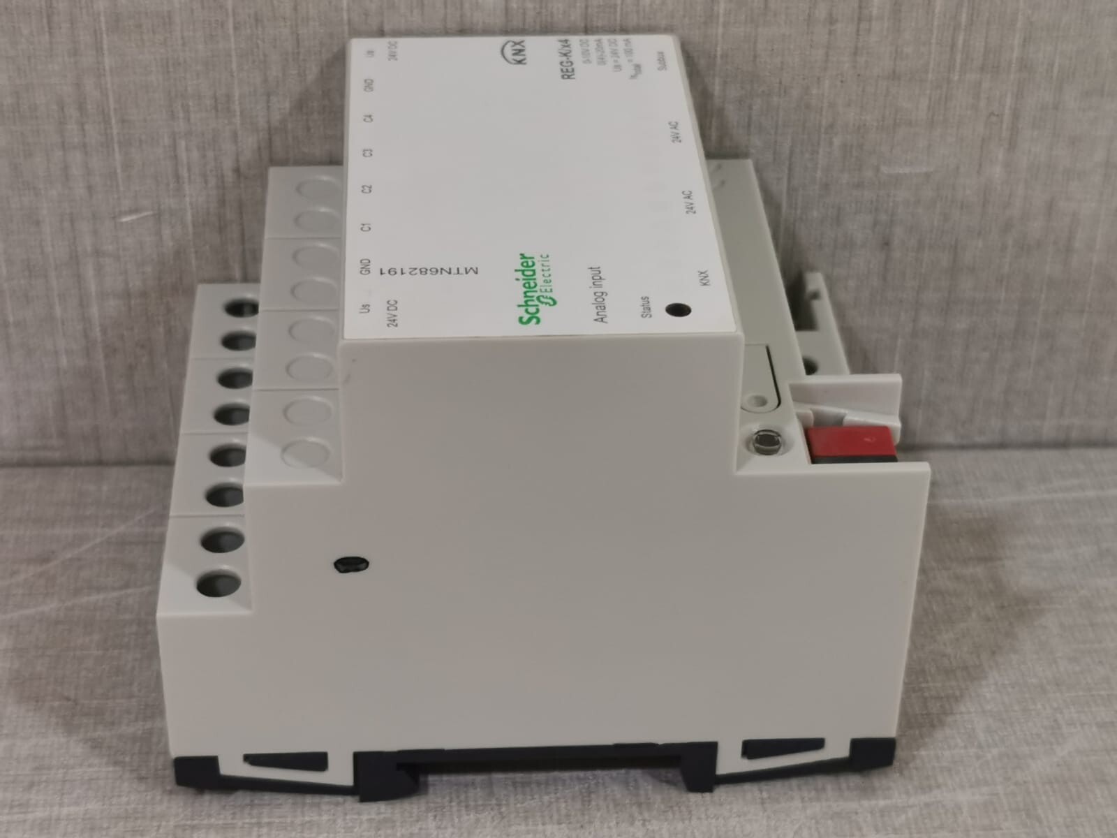 Schneider Electric MTN682191 SCHNEIDER ELECTRIC MTN682191 RG-K/x4 ANALOG INPUT- BUT 7