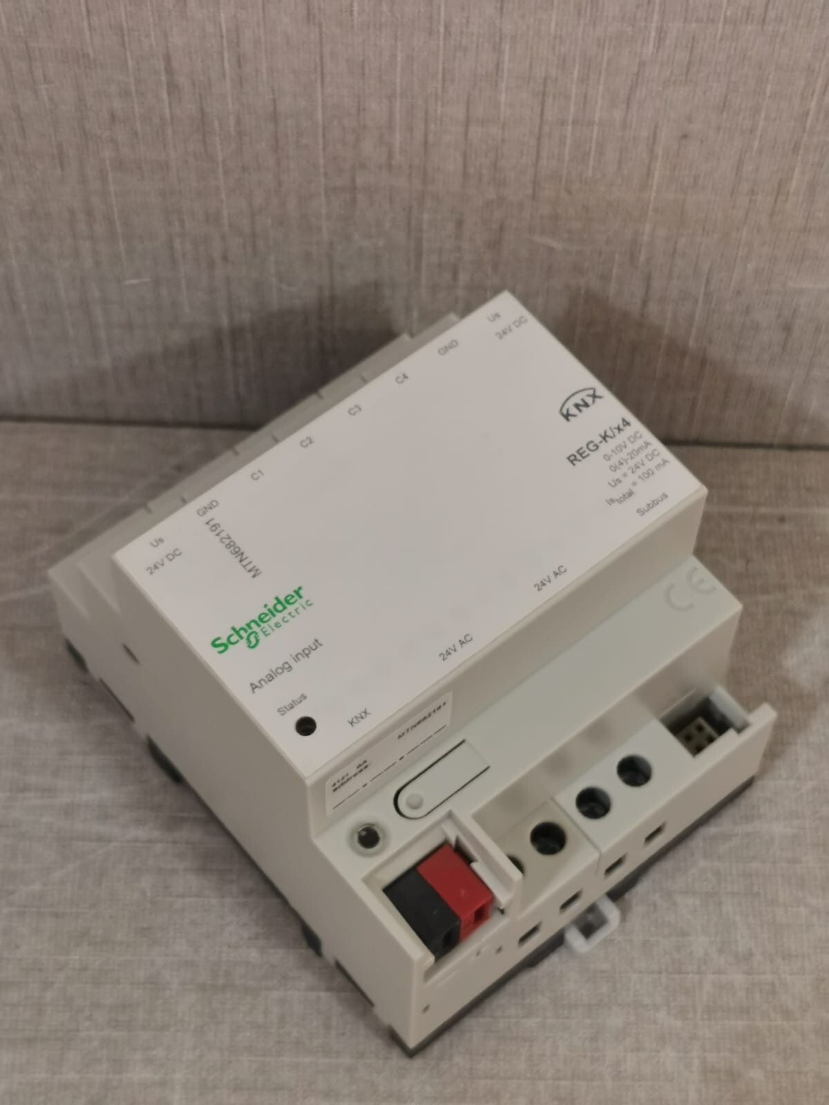 Schneider Electric MTN682191 SCHNEIDER ELECTRIC MTN682191 RG-K/x4 ANALOG INPUT- BUT 9