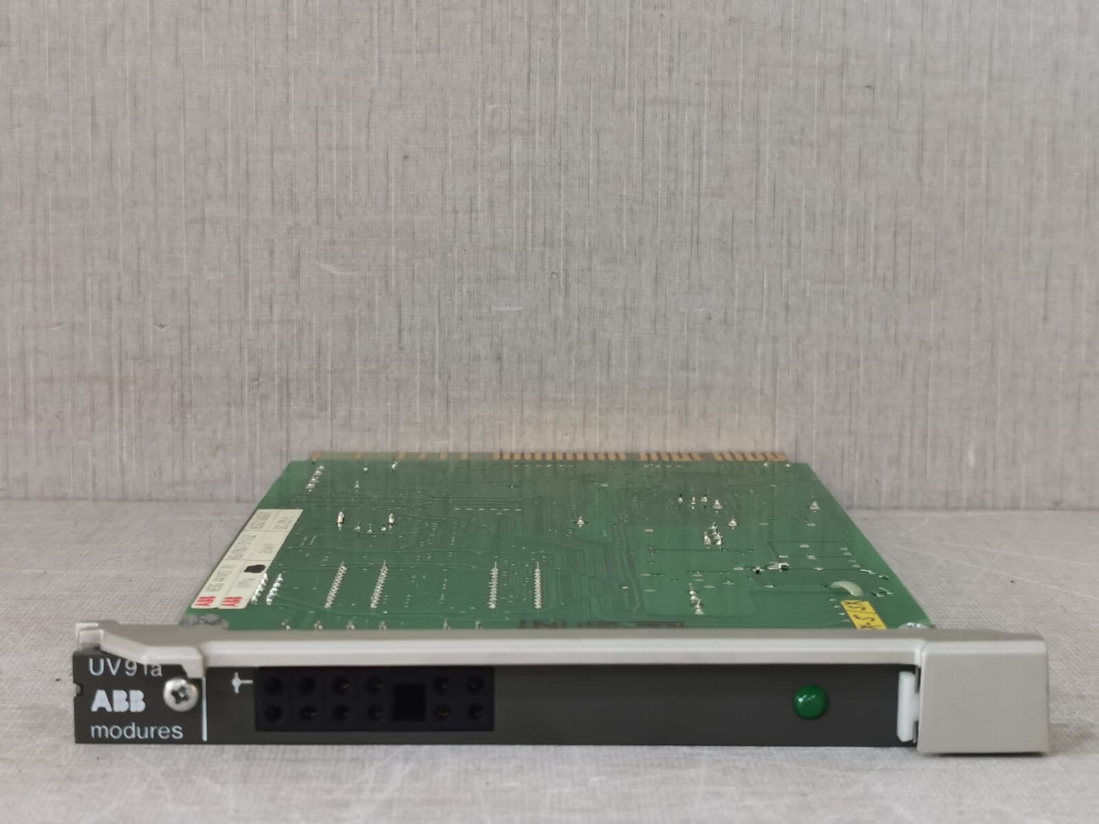 ABB HESG 441435 R1/F /HE619867-311/40 ABB HESG 441435 R1/F /HE619867-311/40 UV91A MODULE 2