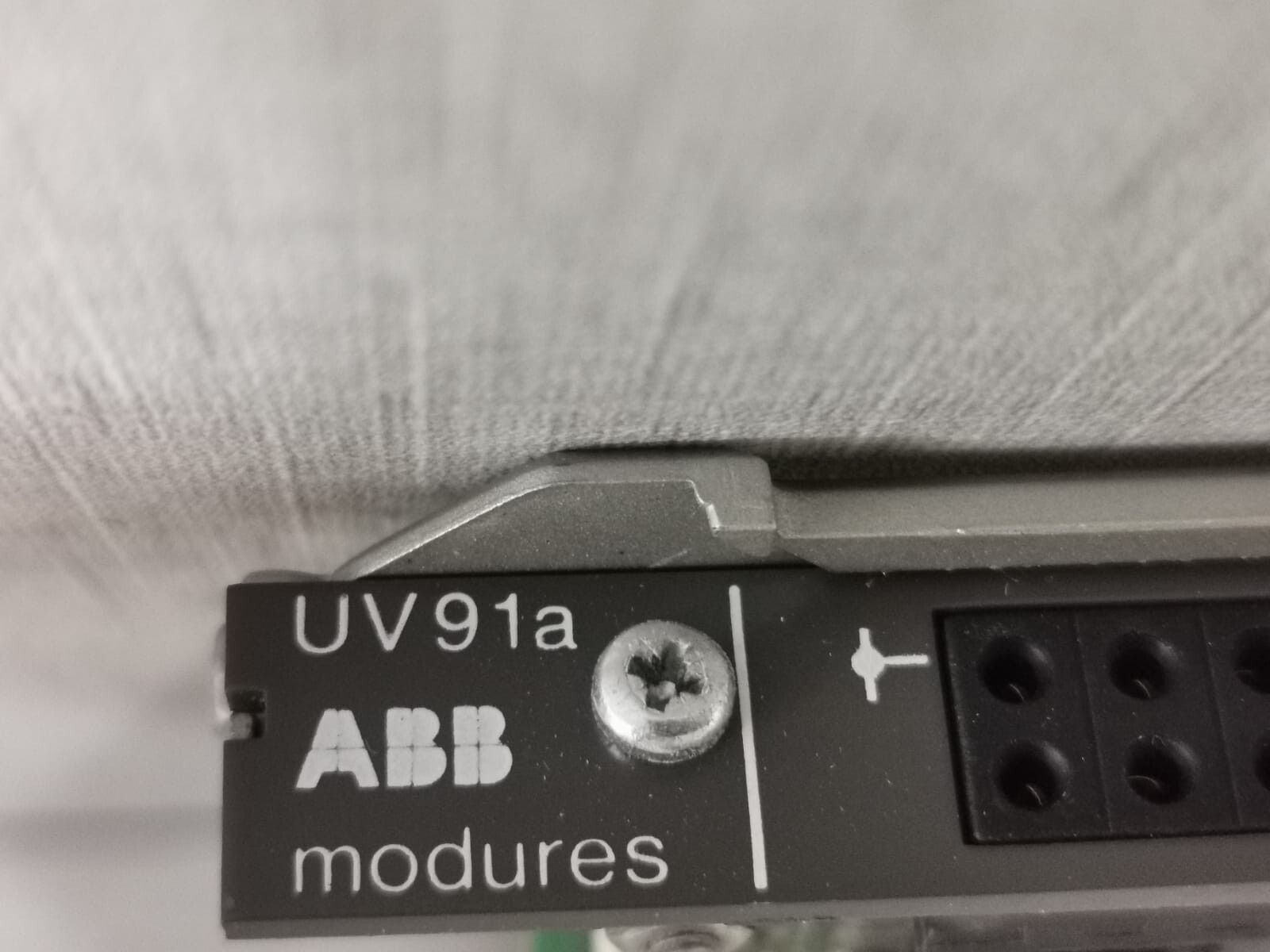 ABB HESG 441435 R1/F /HE619867-311/40 ABB HESG 441435 R1/F /HE619867-311/40 UV91A MODULE 3