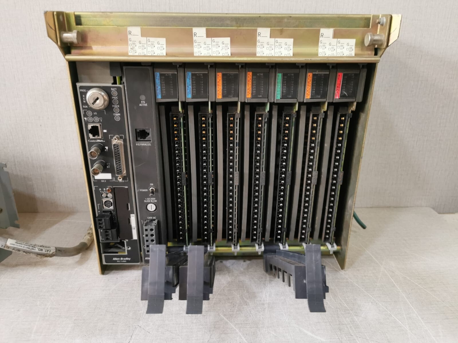 Allen-Bradley 96815108 A01 Allen Bradley 1771-A2B B 8-Slot I/O Chassis WITH 1771-P7 D Power Supply 9
