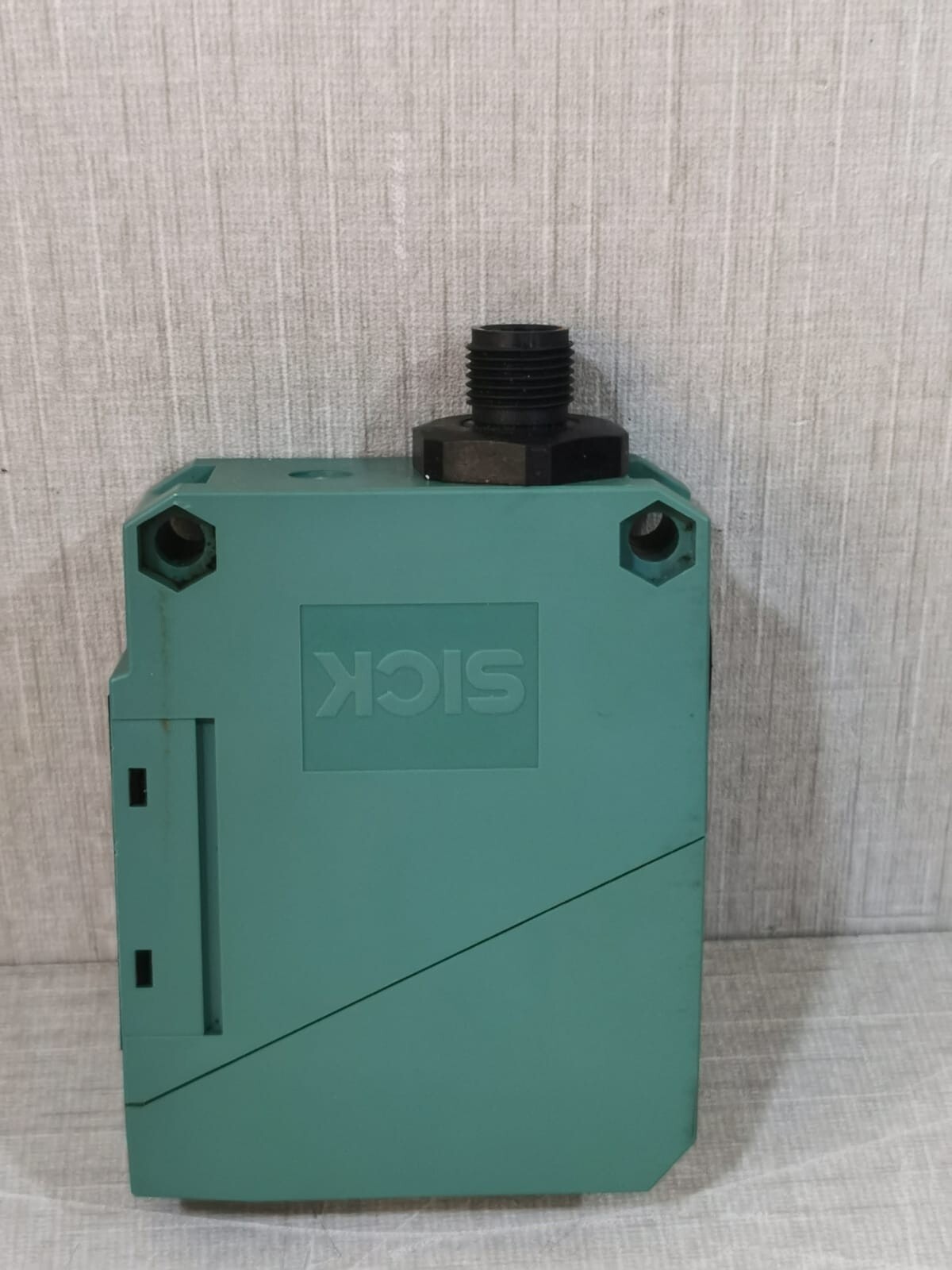 SICK WT260-F480 SICK WT260-F480 PHOTOELECTRIC SENSOR 7