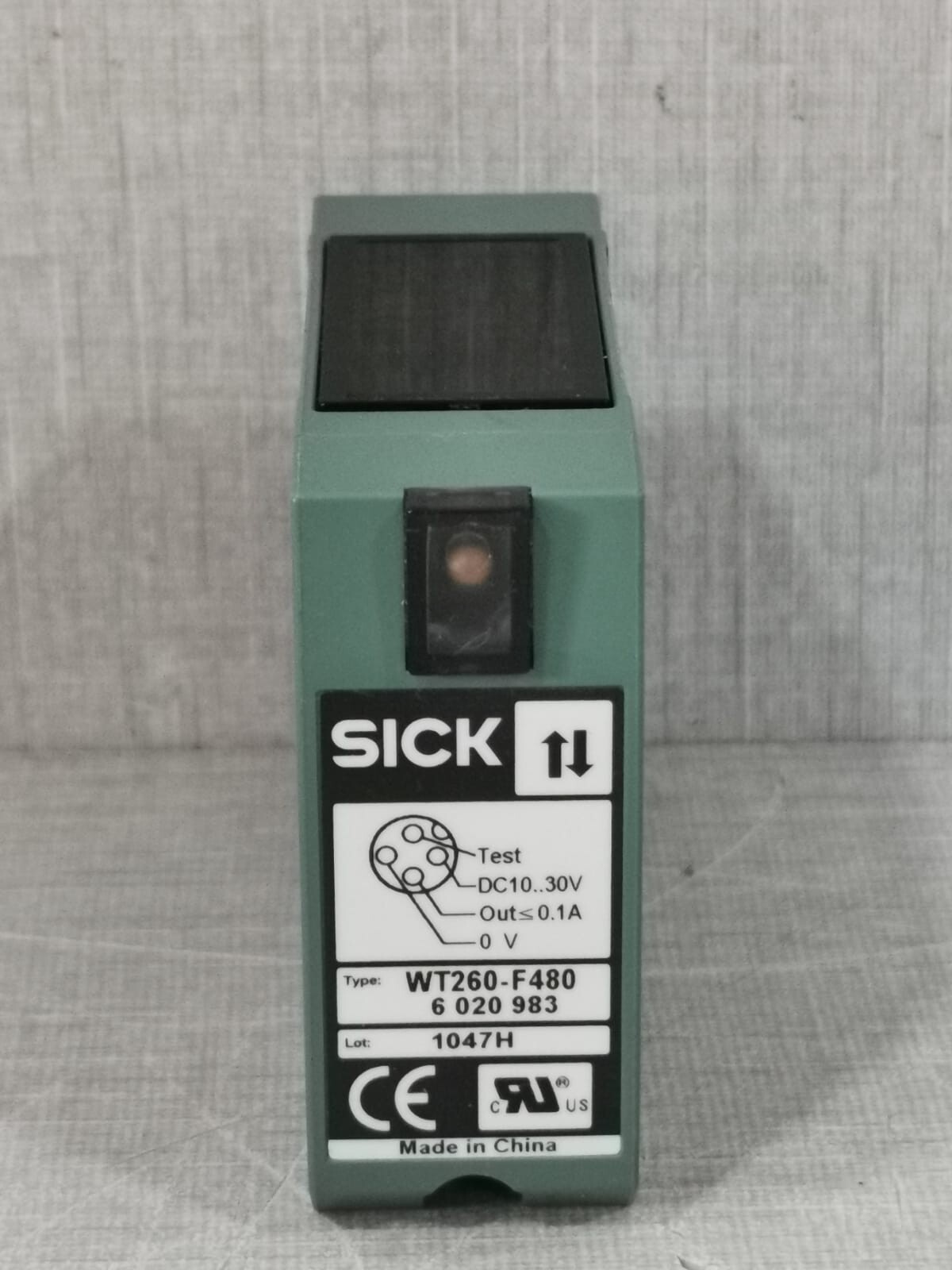SICK WT260-F480 PHOTOELECTRIC SENSOR