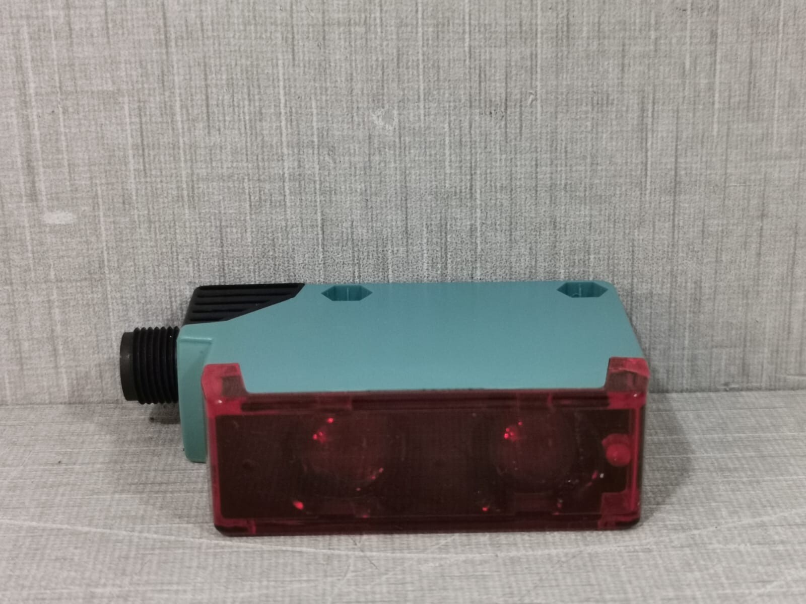 SICK WT250-P440 SICK WT250-P440 PHOTOELECTRIC SENSOR 5