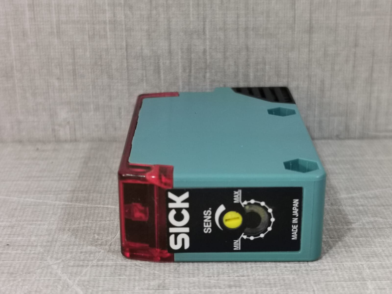 SICK WT250-P440 SICK WT250-P440 PHOTOELECTRIC SENSOR 8