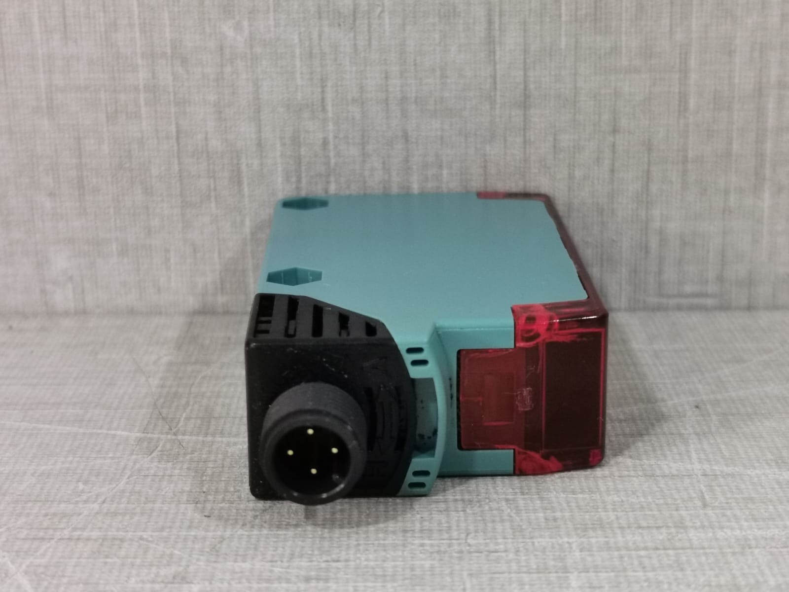 SICK WT250-P440 SICK WT250-P440 PHOTOELECTRIC SENSOR 9