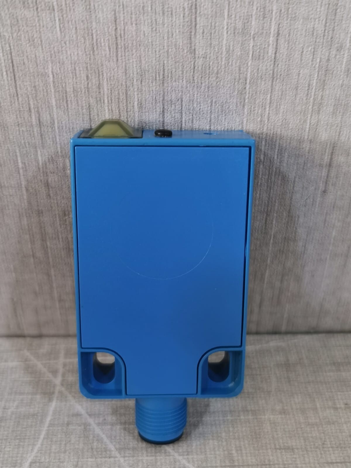 SICK CQ35-25NPP-KC1 SICK CQ35-25NPP-KC1 CAPACITIVE PROXIMITY SENSOR 6