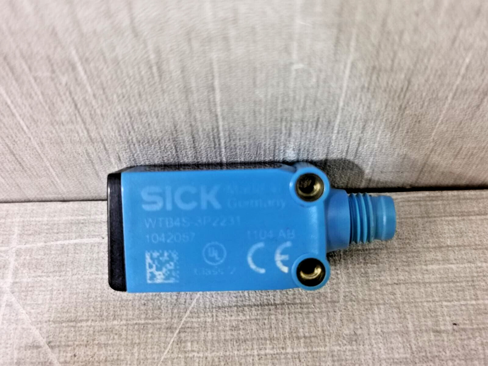 SICK WTB4S-3P2231 PHOTOELECTRIC PROXIMITY SENSOR