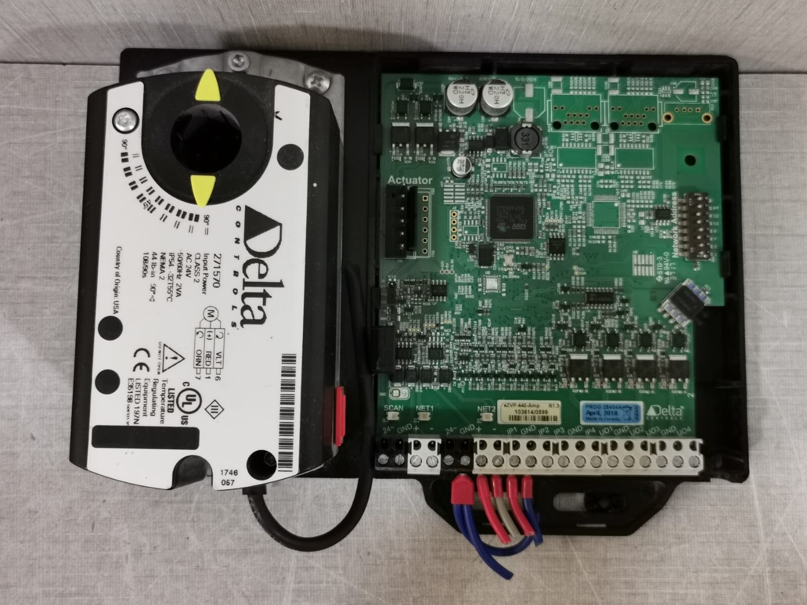 DELTA CONTROLS EZV-440-AMP ENTELIZONE PROGRAMMABLE VAV CONTROLLER- MISSING PART