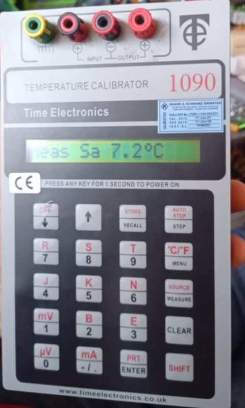 TIME ELECTRONICS TEMPERATURE PORTABLE CALIBRATOR 1090 TIME ELECTRONICS TEMPERATURE PORTABLE CALIBRATOR 1090 4