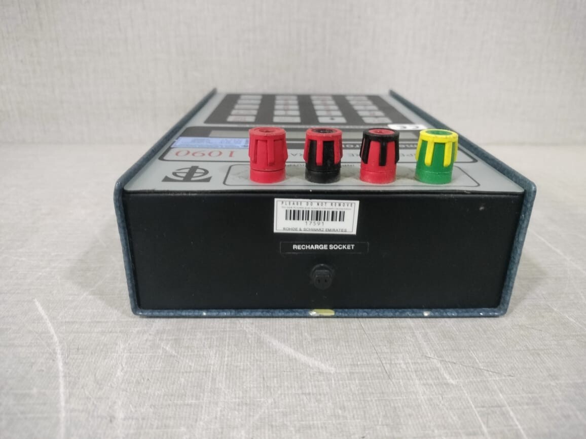 TIME ELECTRONICS TEMPERATURE PORTABLE CALIBRATOR 1090 TIME ELECTRONICS TEMPERATURE PORTABLE CALIBRATOR 1090 9