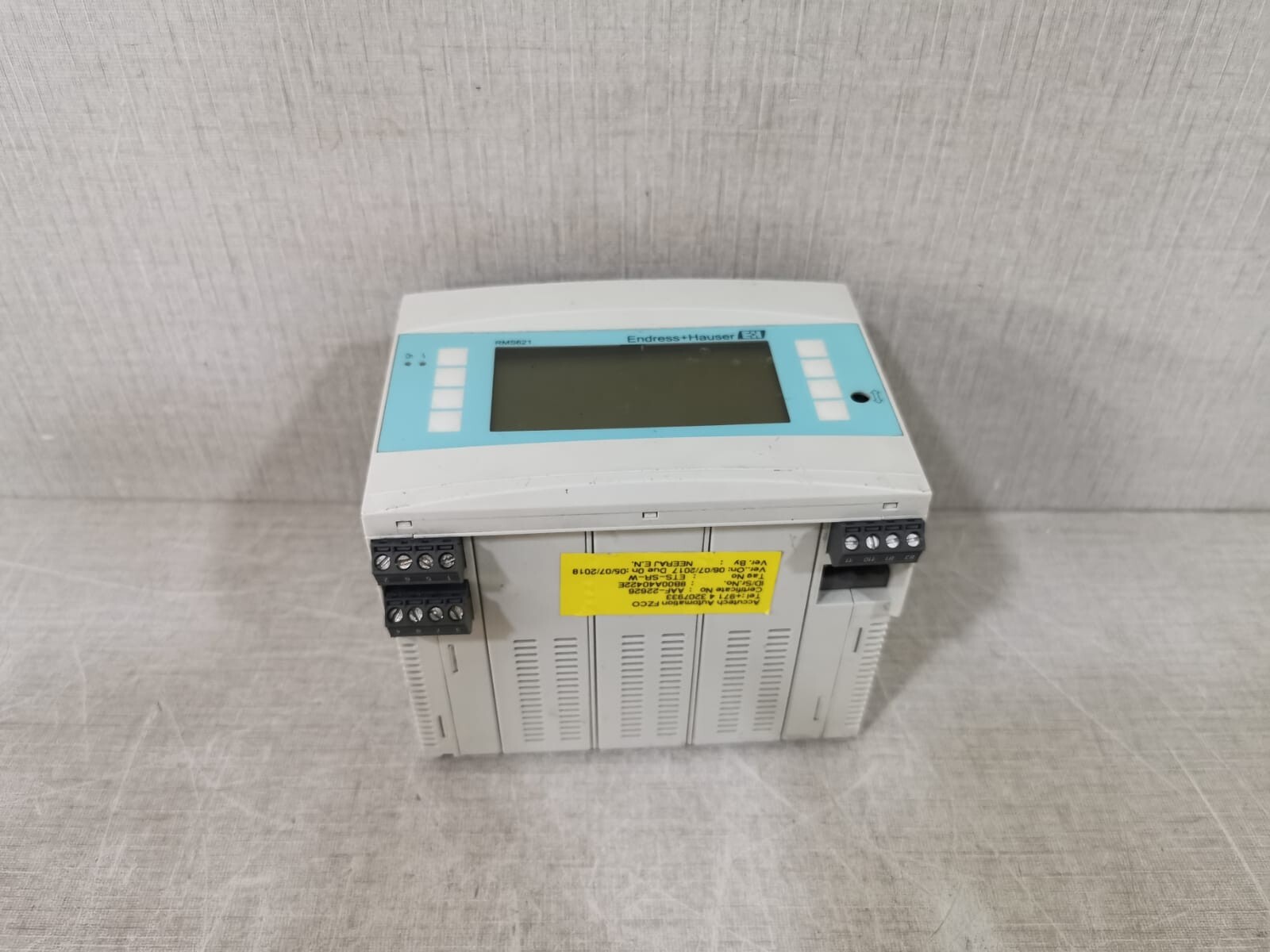 Endress+Hauser RMS621-21AAA1251 RMS621 Endress+Hauser RMS621-21AAA1251 with Spot & Scratch on the Screen 9
