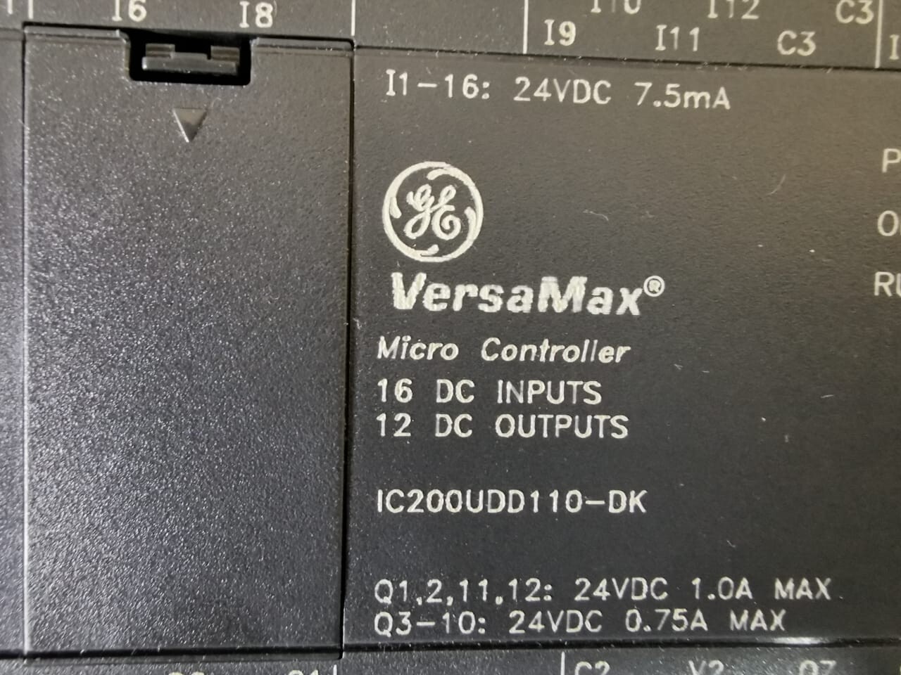 GE Fanuc IC200UDD110-DK GE Fanuc IC200UDD110-DK VersaMax Micro Controller 16 Inputs 12 Outputs 24VDC, 1A 3