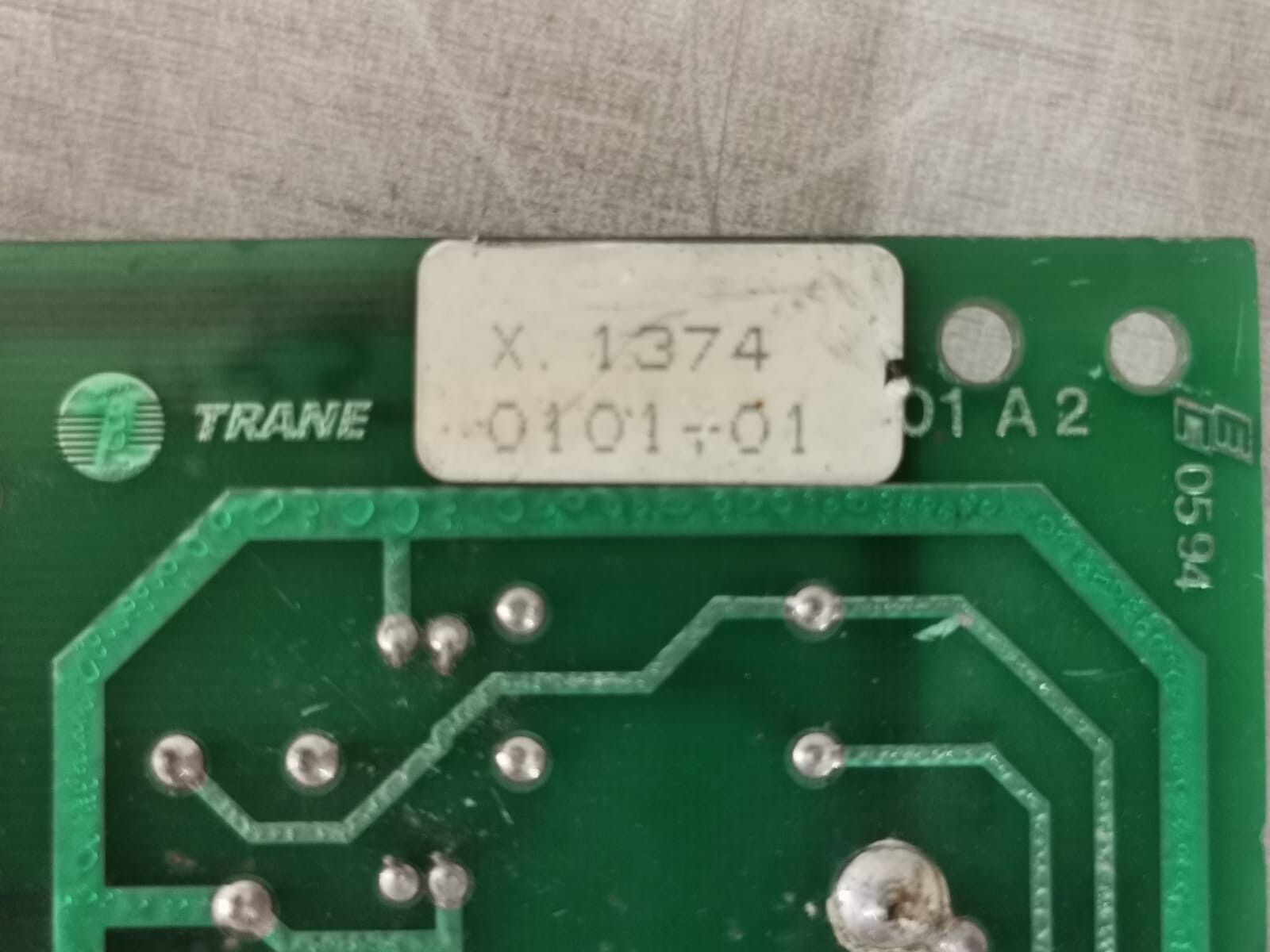 Trane P100811F TRANE X.1374.0101-01 HEAT PUMP CONTROL P100811F-BROKEN SCREEN 9