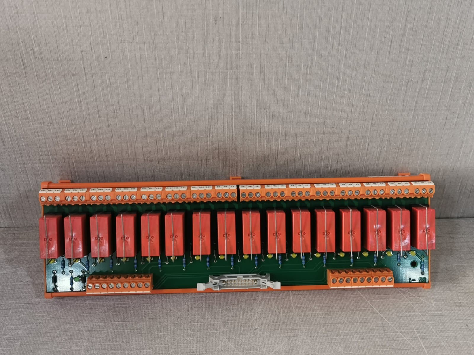 Weidmüller 1113761001 WEIDMULLER 1113761001 RSM 16RS 24VDC GEM INTERFACE MODULE W/ RELAY 2