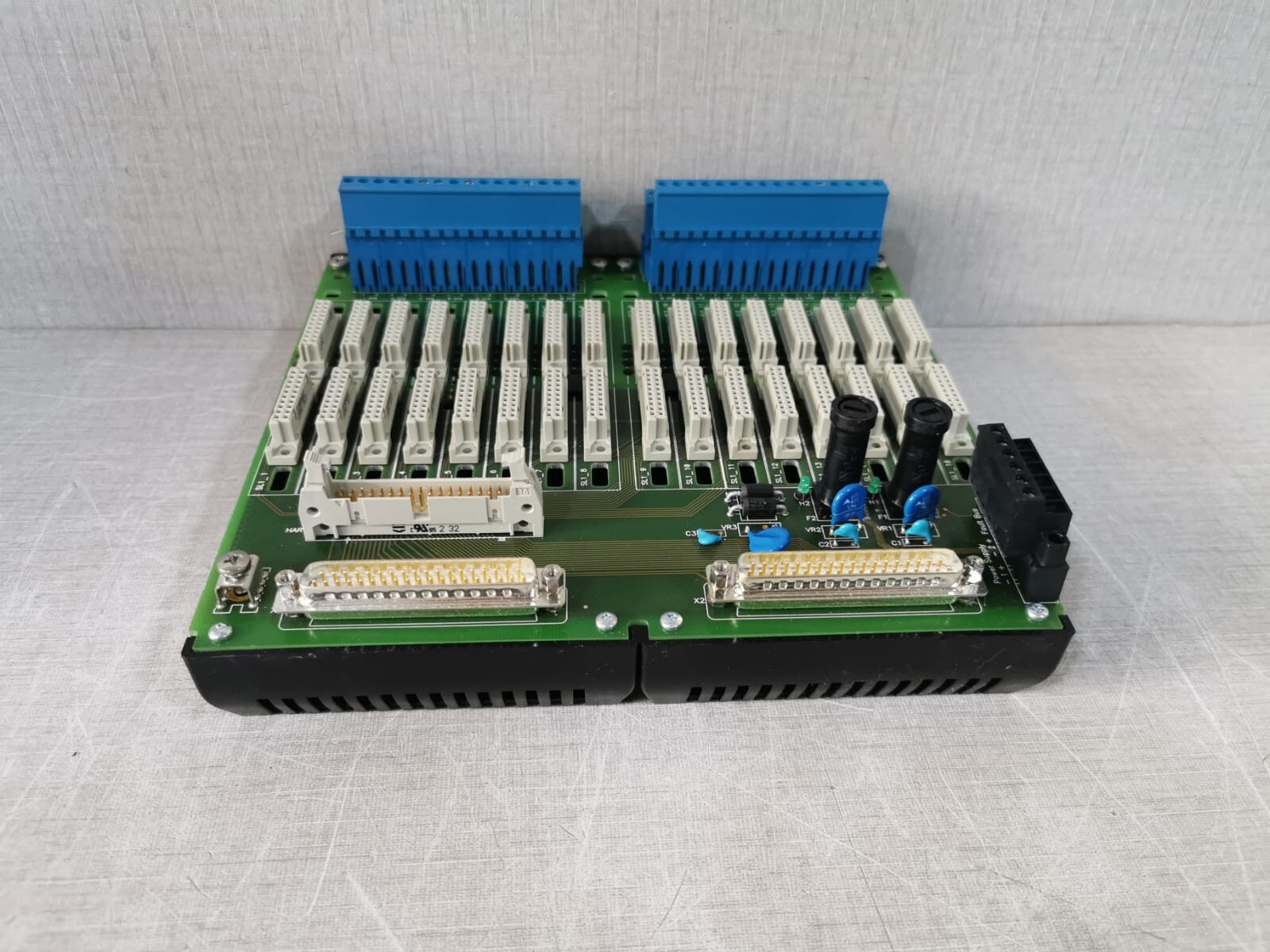 Pepperl+Fuchs 195056 Pepperl+Fuchs HICTB16-HON-SD37-PL TERMINATION BOARD P/n: 195056 4