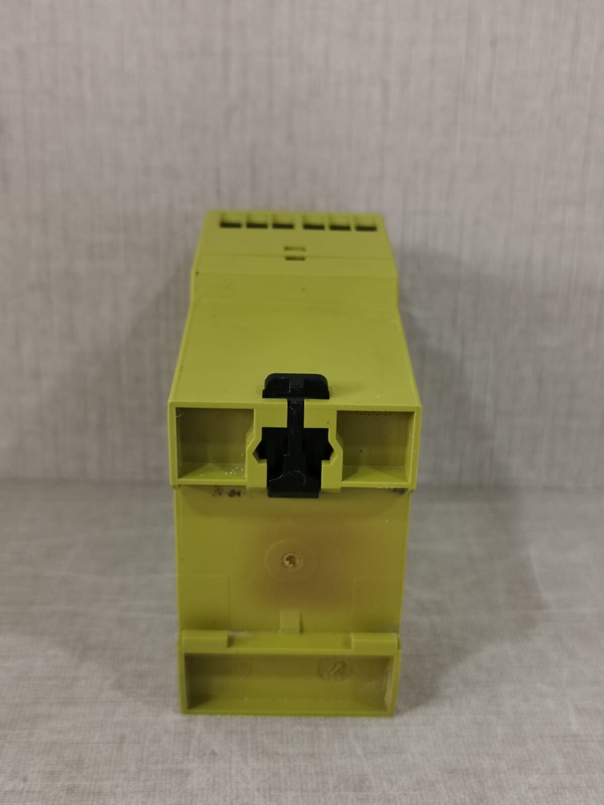 Pilz PNOZ X3 PILZ PNOZ X3 24VAC 24VDC 3n/0 1n/c 1so SAFETY RELAY 10
