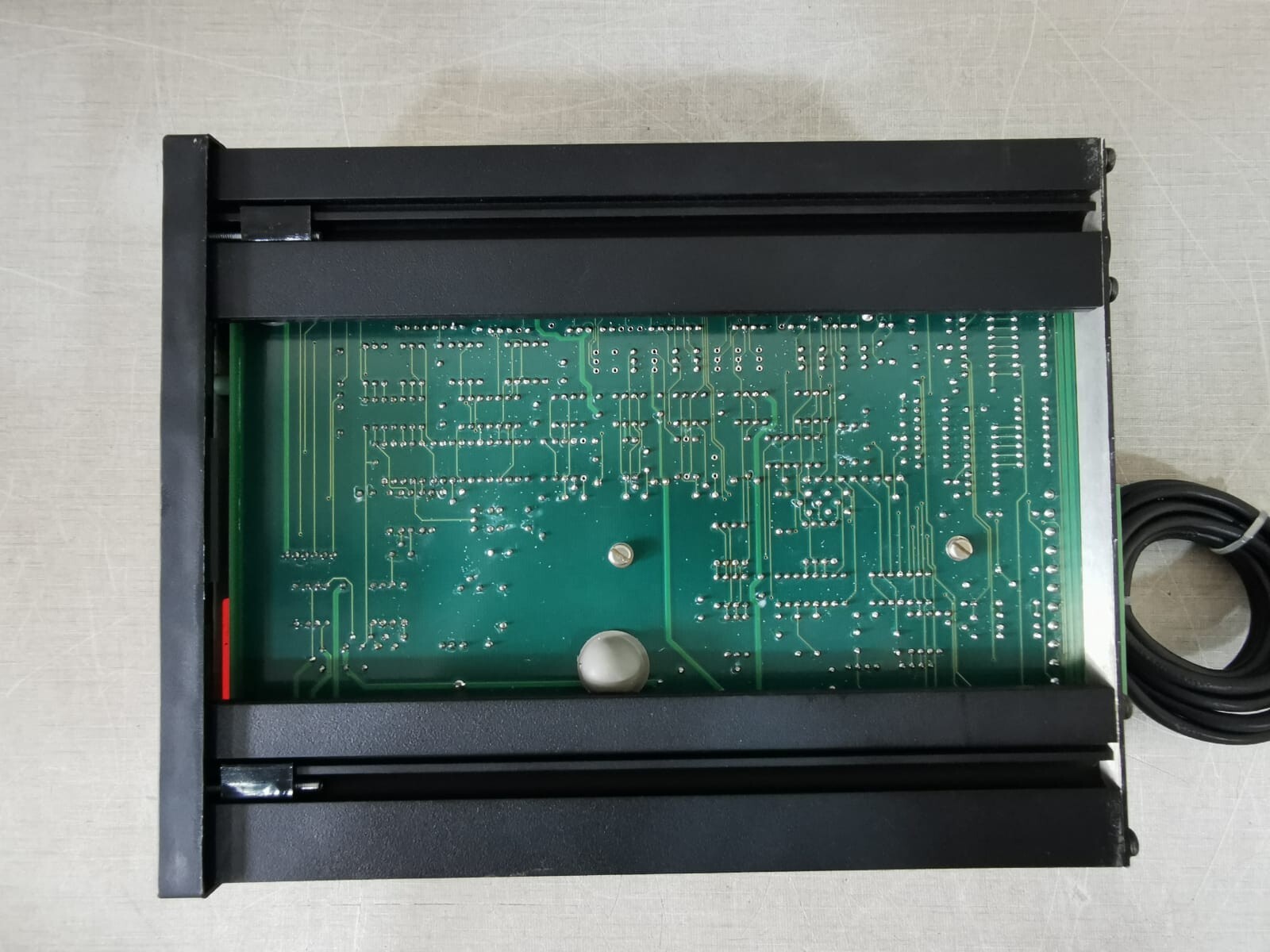 Michell Instruments 116794-02 Michell Instruments DEWMET / DEWMET SD Cooled Mirror DewPointMeter 116794-02 10