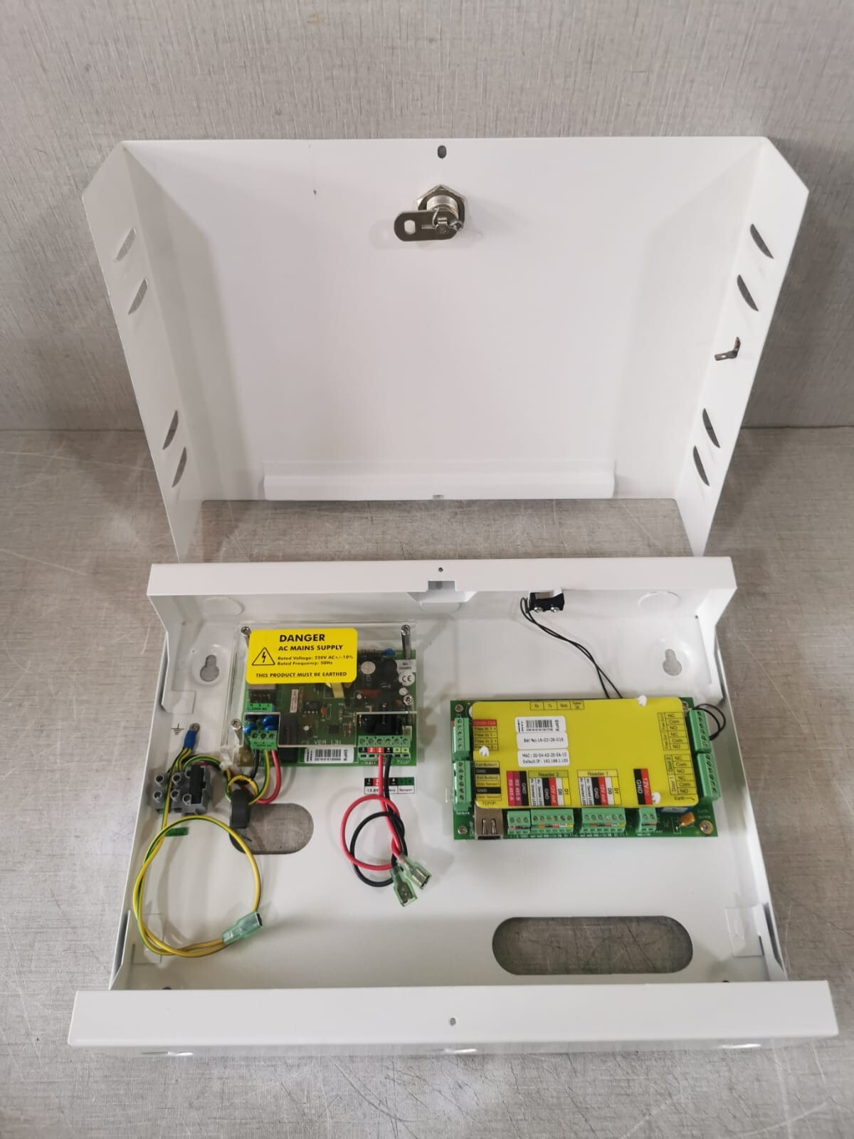 XPR EWS 2 Door Access Control Unit XPR EWS 2 Door Access Control Unit with Metal Enclosure UH2-PS2 Power Supply 2