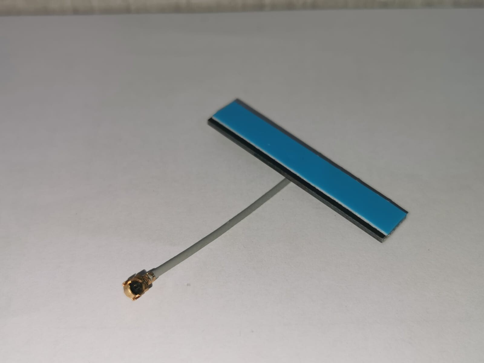 AIRGAIN N2420SLO AIRGAIN N2420SLO EMBEDDED ANTENNA (4.5 CM CABLE 2