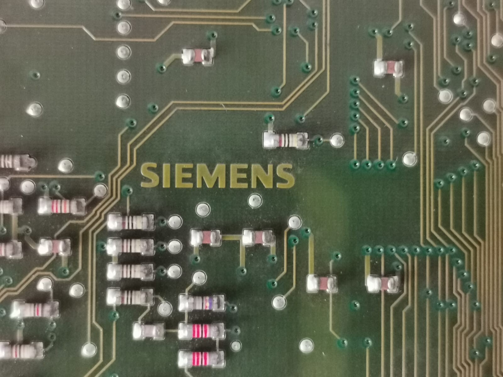 Siemens C98043-A1600-L1 SIEMENS C98043-A1600-L1 - Missing Connector Clip 2