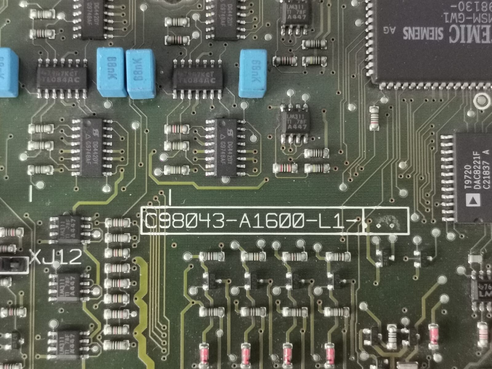 Siemens C98043-A1600-L1 SIEMENS C98043-A1600-L1 - Missing Connector Clip 3