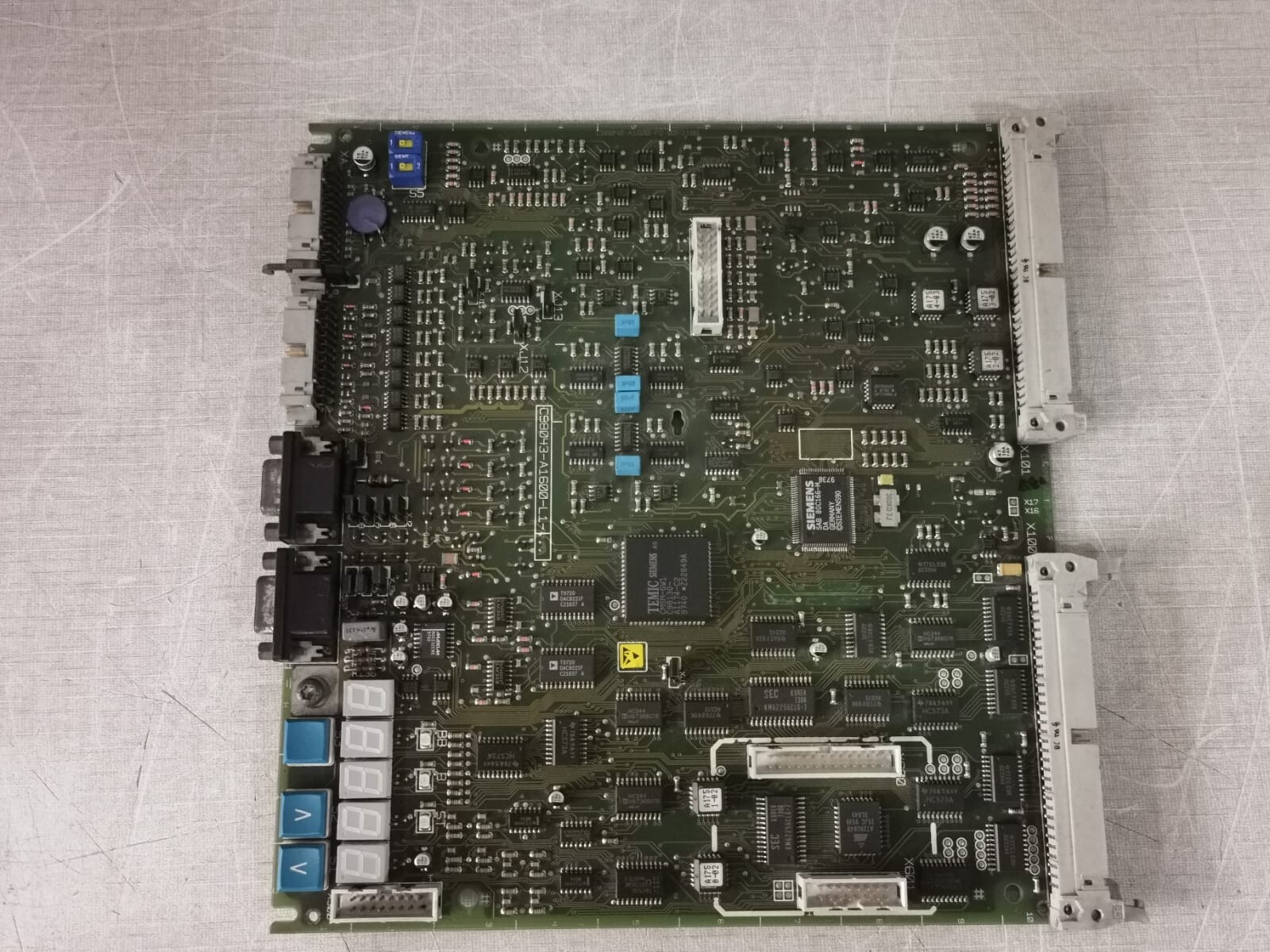 Siemens C98043-A1600-L1 SIEMENS C98043-A1600-L1 - Missing Connector Clip 5