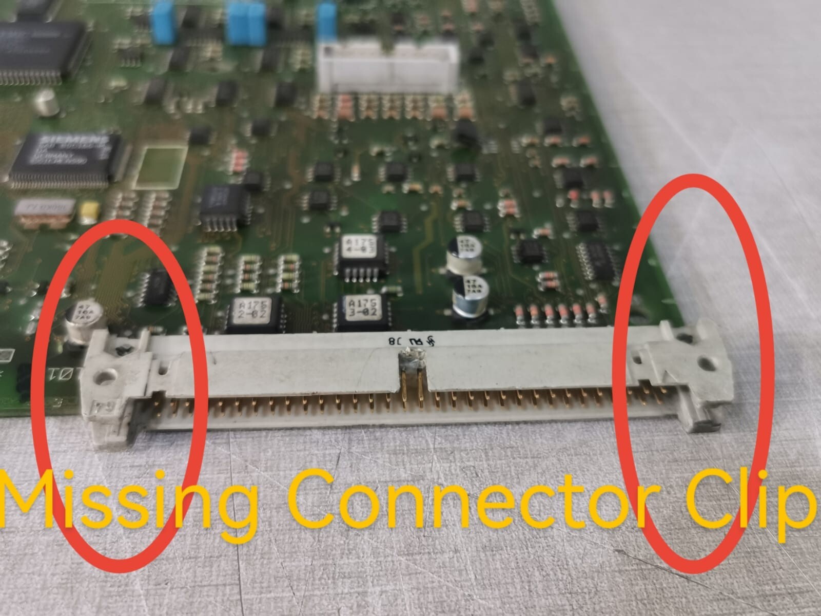 Siemens C98043-A1600-L1 SIEMENS C98043-A1600-L1 - Missing Connector Clip 9