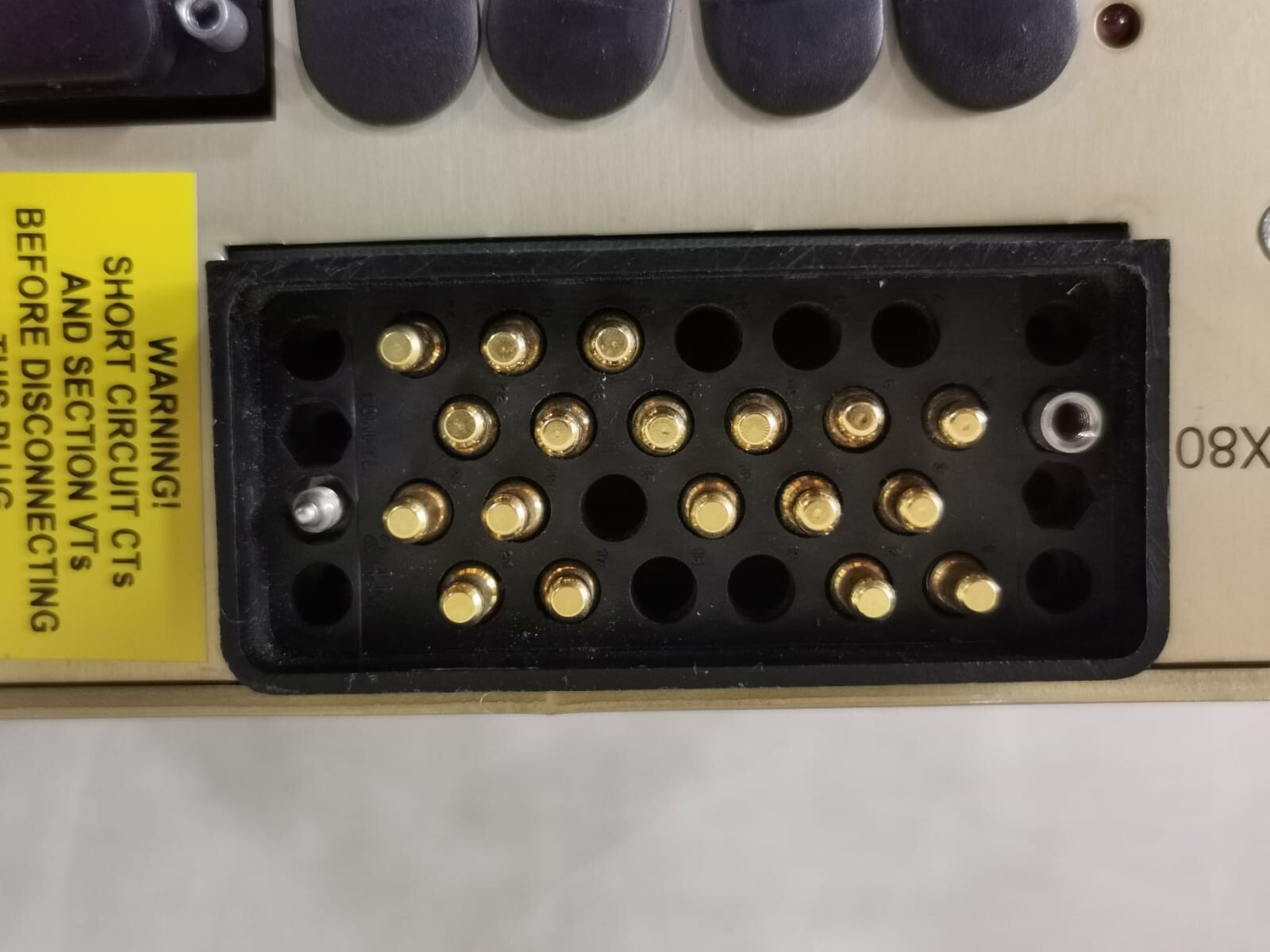 ABB 1VFSE09152V201 ABB REF542PLUS 1VFSE09152V201/ 1VCF752000 BASE UNIT - UNIT ONLY 2