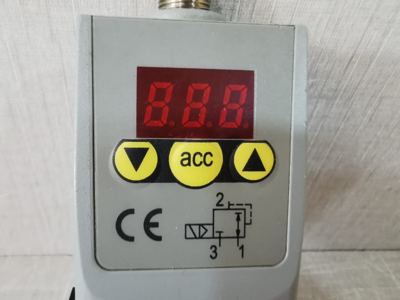 Wilkerson ER09-02-0000 WILKERSON ER09-02-0000 Electronic Proportional Regulator 4