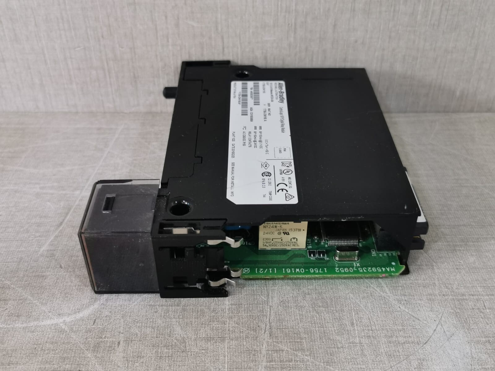 Rockwell Automation 1756-OW161 Allen Bradley 1756-OW161/A Ser. A ControlLogix 16Pt Digital Relay Module 10